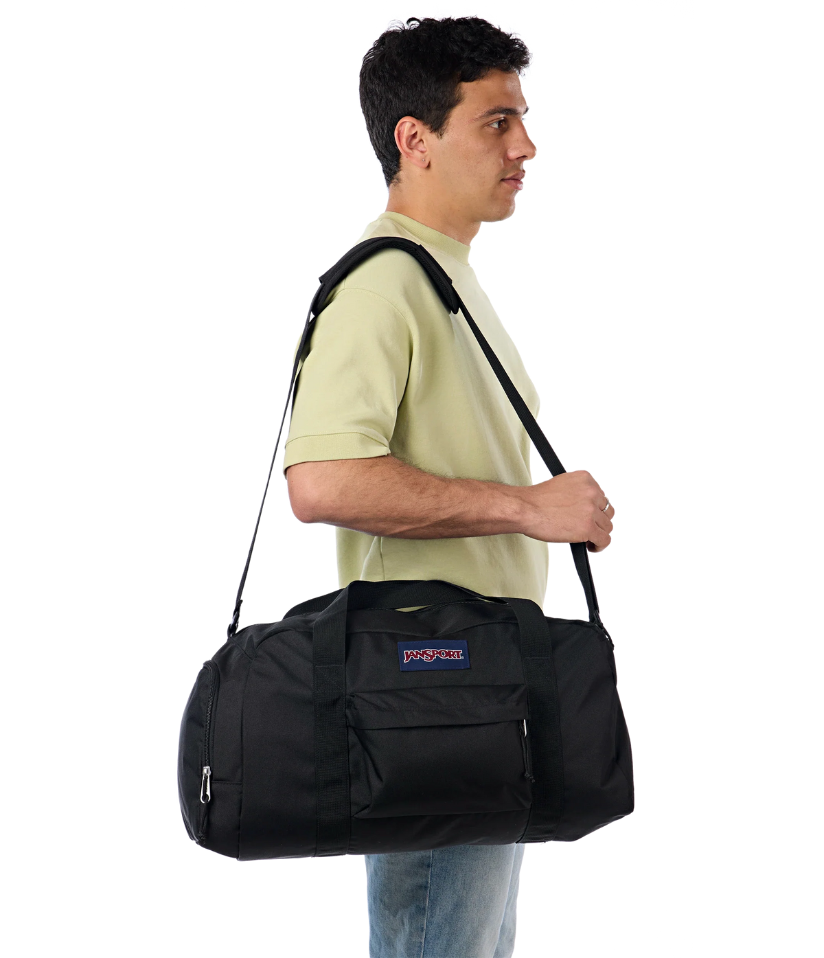 weekender-medium-duffel-q3 JS0A85VF008-MODEL.webp