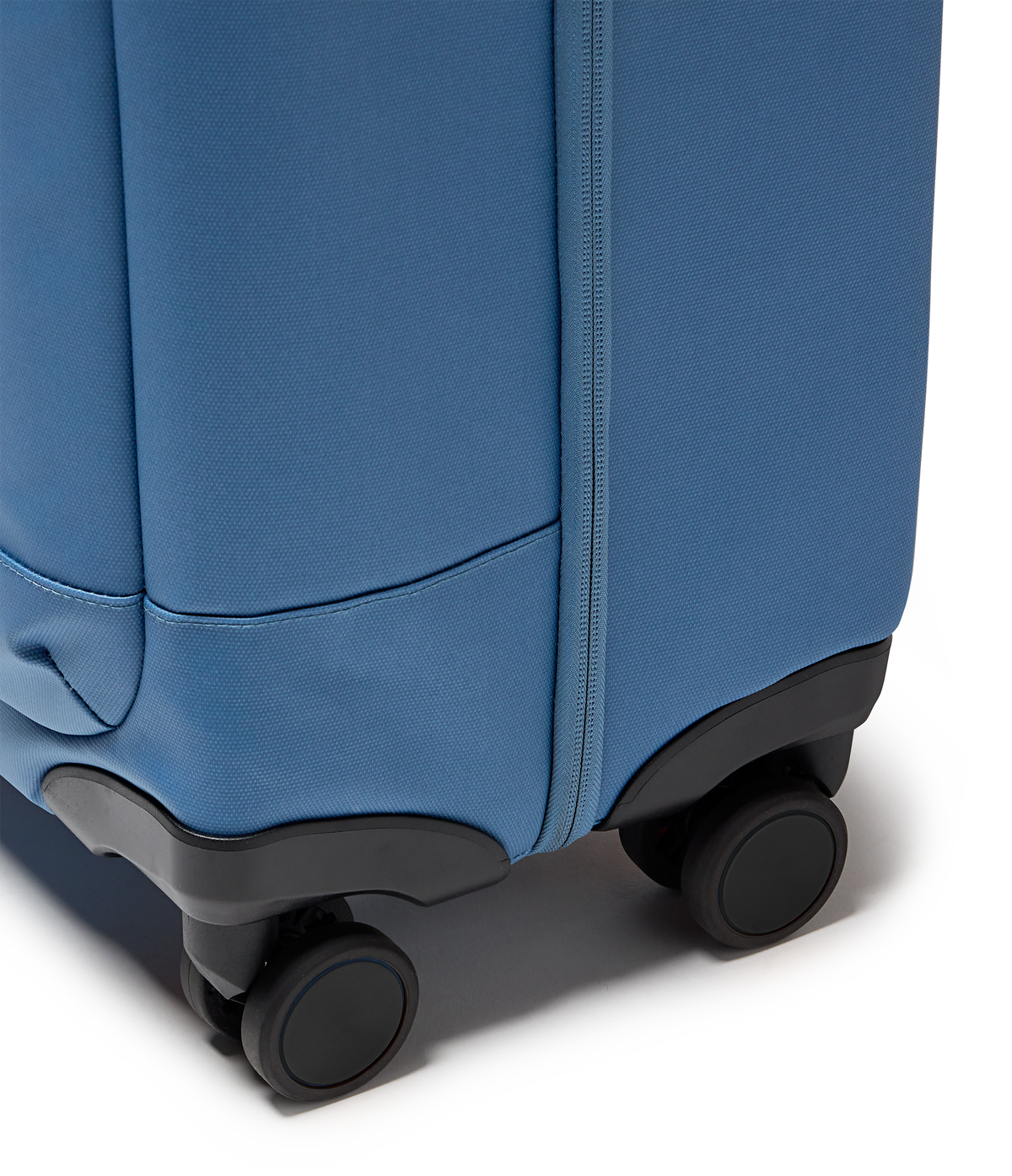 good-latitude-22-carry-on-e7 JS0A8E8BEW5-DET4.png